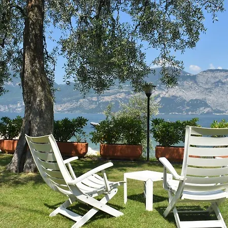 Garni Vela D'oro 布雷佐内加尔达