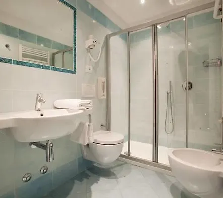 ホテル Garni Vela D'oro 3*